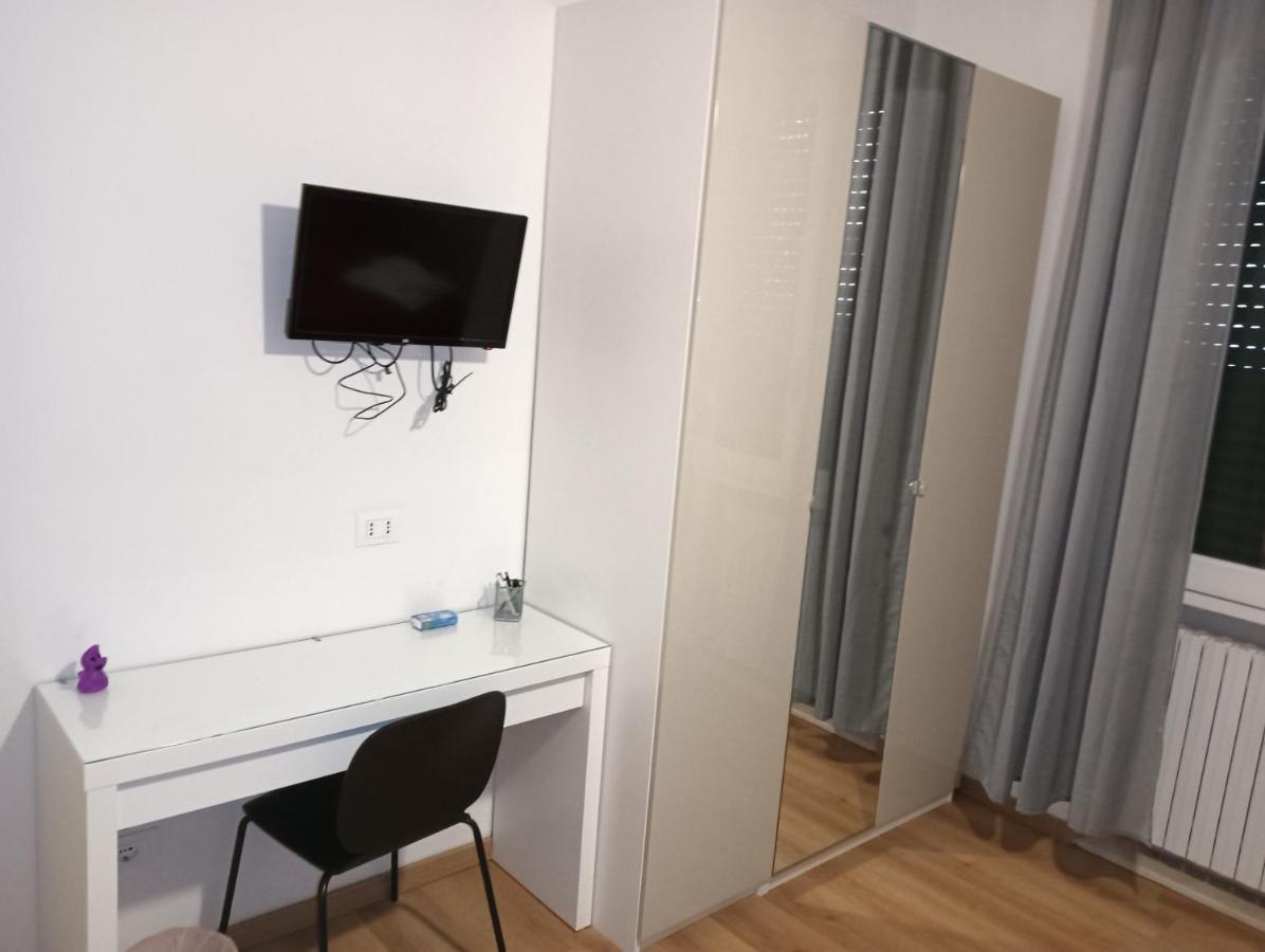 בולוניה B&B Fiera Station Rooms מראה חיצוני תמונה